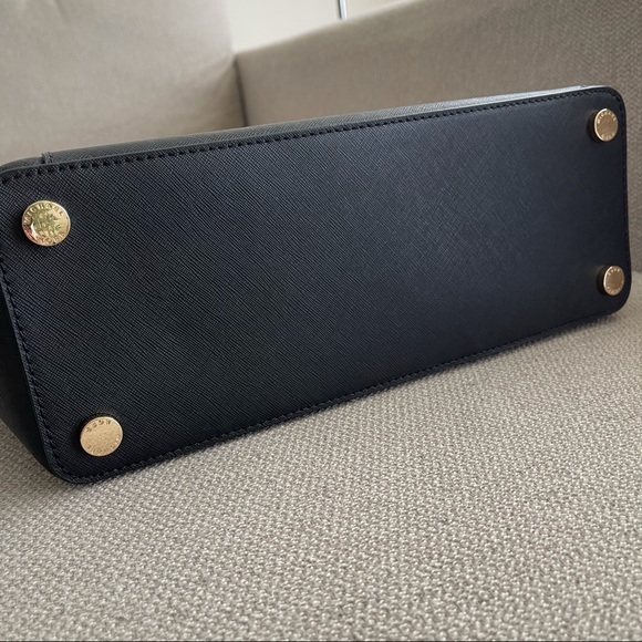 Michael Kors MK Ciara Large Black Tote Bag - Picture 5 of 11